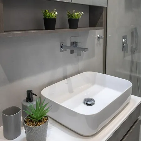 Foteini's * Néa Péramos