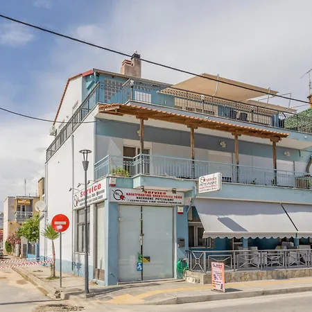 アパート Foteini's