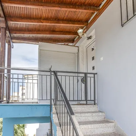 Foteini's Néa Péramos