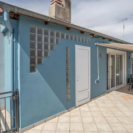 Apartment Foteini's *