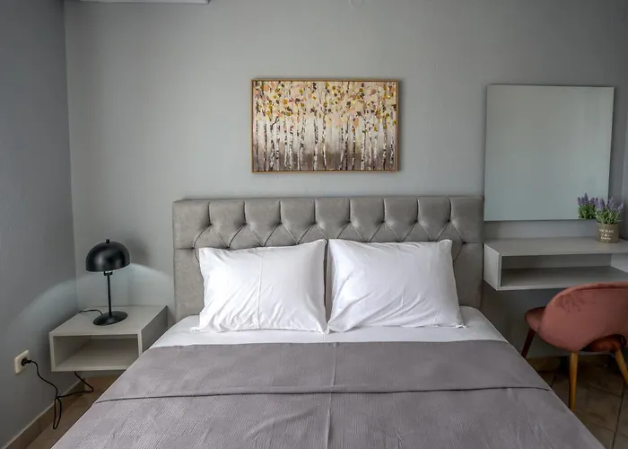 Foteini's * Néa Péramos